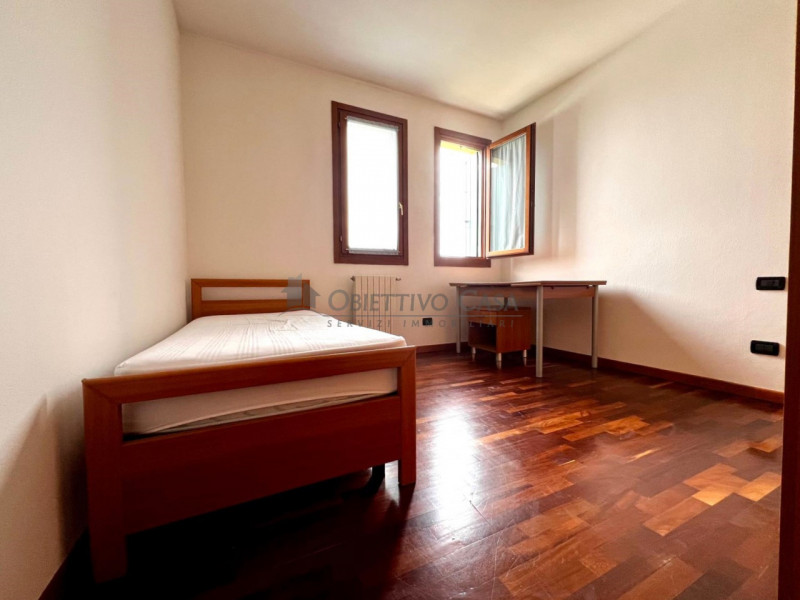 Rif. VT182 - Villatora di Saonara - Proponiamo in vendita un luminoso appartamento al secondo pia...