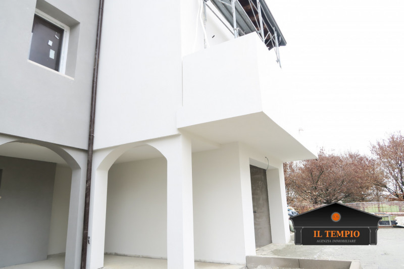 Nuove villette a schiera terra-cielo con giardino privato e garage – Classe energetica A

A pochi...