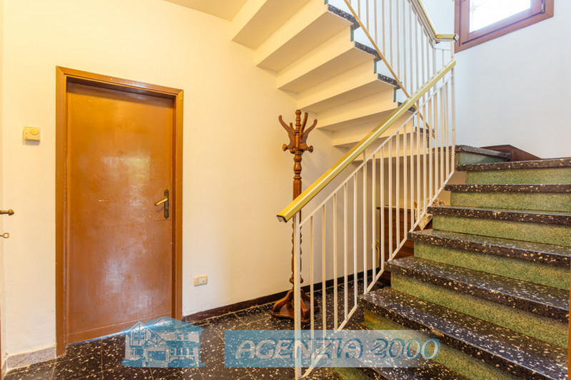 A TERRASSA PADOVANA HO LA CASA CHE CERCHI DA TEMPO!!! HA UN AMPIO GIARDINO, INOLTRE HAI A DISPOSI...