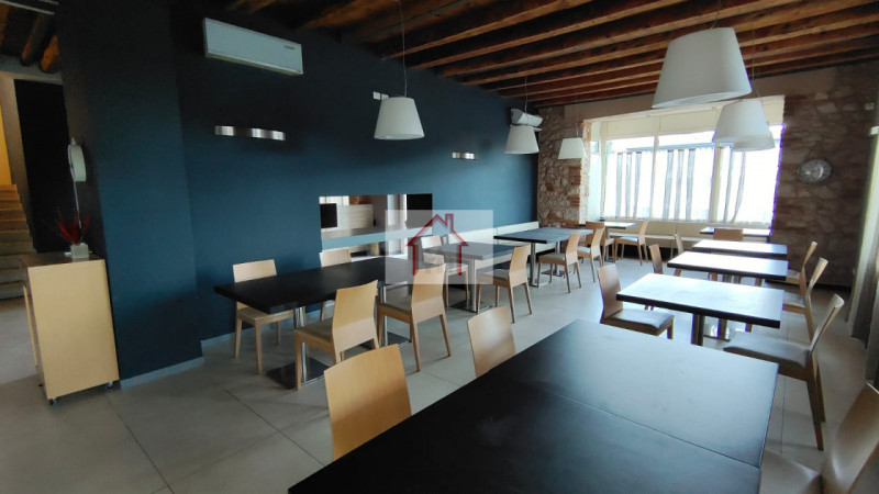 Rif: DV116
X Info - Denis: 3402540785

Piovene Rocchette (VI)

Opportunità unica di investimento ...