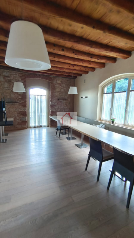 Rif: DV116
X Info - Denis: 3402540785

Piovene Rocchette (VI)

Opportunità unica di investimento ...