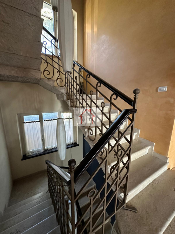 Rif: DV116
X Info - Denis: 3402540785

Piovene Rocchette (VI)

Opportunità unica di investimento ...