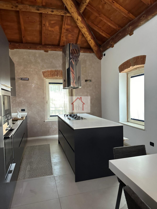 Rif: DV116
X Info - Denis: 3402540785

Piovene Rocchette (VI)

Opportunità unica di investimento ...