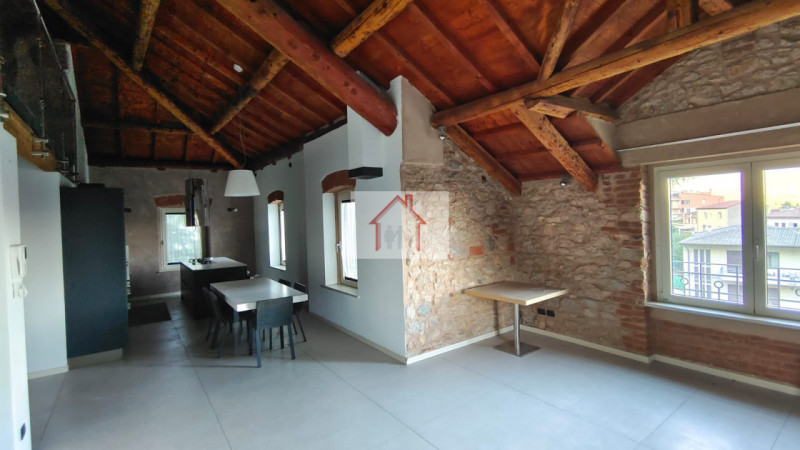 Rif: DV116
X Info - Denis: 3402540785

Piovene Rocchette (VI)

Opportunità unica di investimento ...