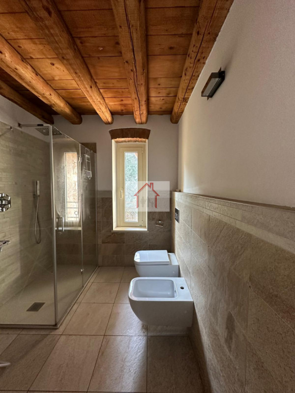 Rif: DV116
X Info - Denis: 3402540785

Piovene Rocchette (VI)

Opportunità unica di investimento ...