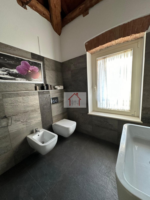 Rif: DV116
X Info - Denis: 3402540785

Piovene Rocchette (VI)

Opportunità unica di investimento ...