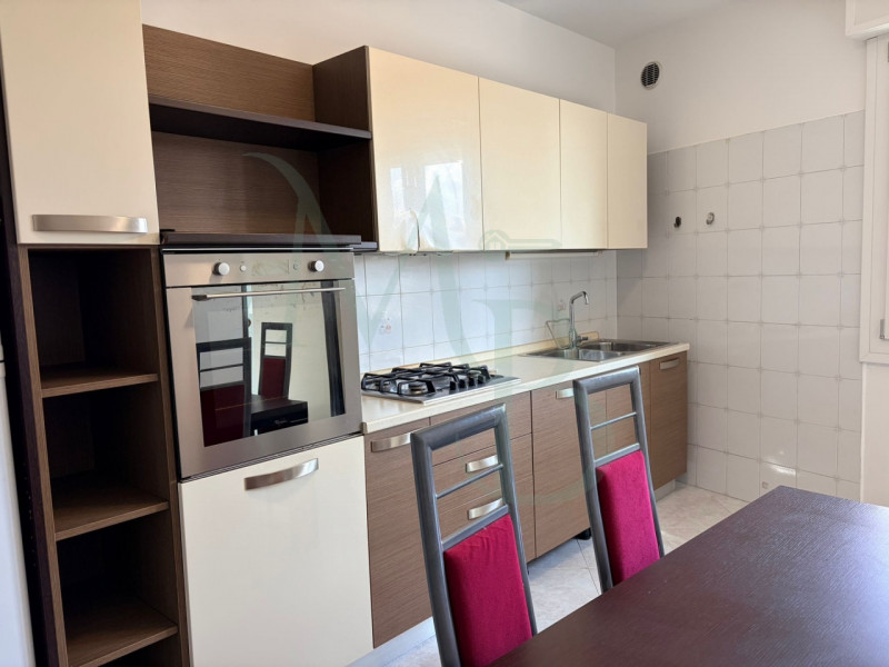 BUSA DI VIGONZA: Immobiliare MB propone in esclusiva un appartamento completamente ristrutturato ...