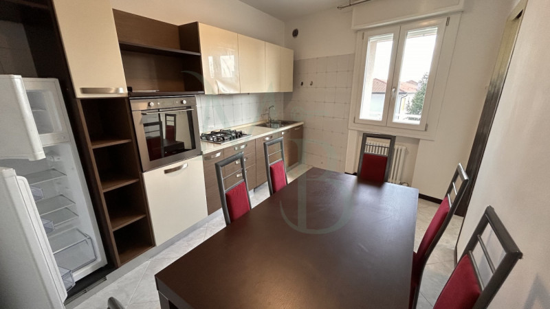 BUSA DI VIGONZA: Immobiliare MB propone in esclusiva un appartamento completamente ristrutturato ...