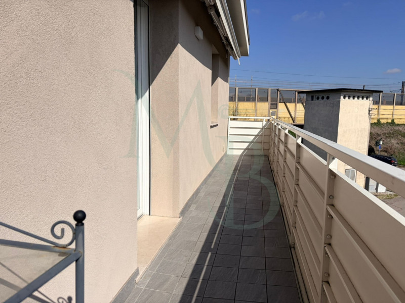 BUSA DI VIGONZA: Immobiliare MB propone in esclusiva un appartamento completamente ristrutturato ...