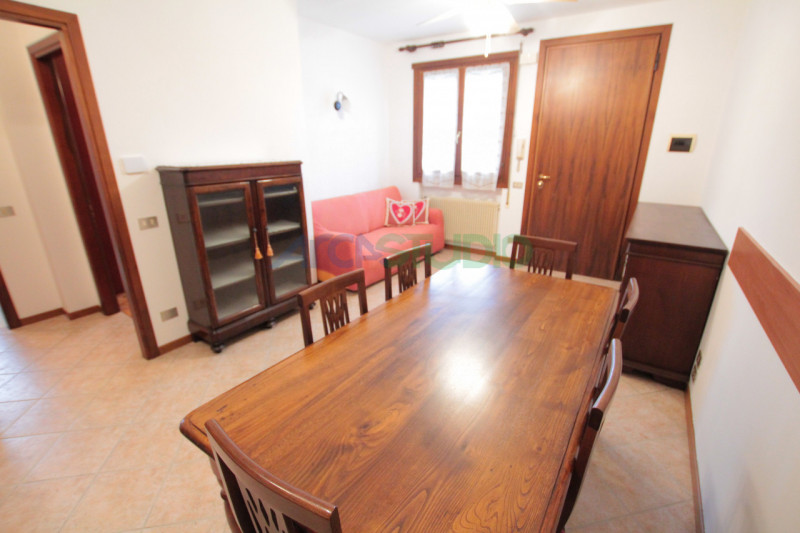 OTTIMO INVESTIMENTO
Vieni a scoprire questo incantevole Miniappartamento situato nel cuore di Ret...