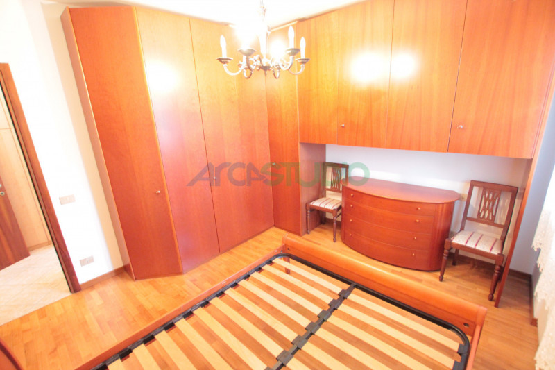 OTTIMO INVESTIMENTO
Vieni a scoprire questo incantevole Miniappartamento situato nel cuore di Ret...