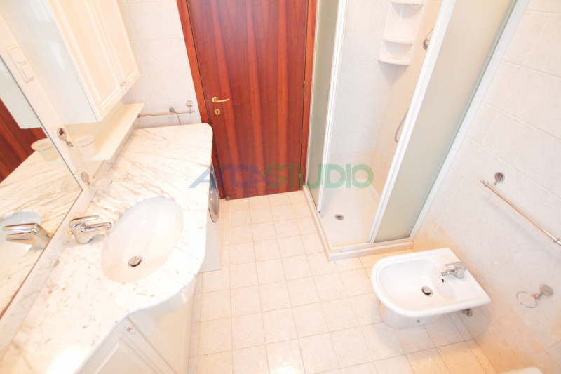 OTTIMO INVESTIMENTO
Vieni a scoprire questo incantevole Miniappartamento situato nel cuore di Ret...