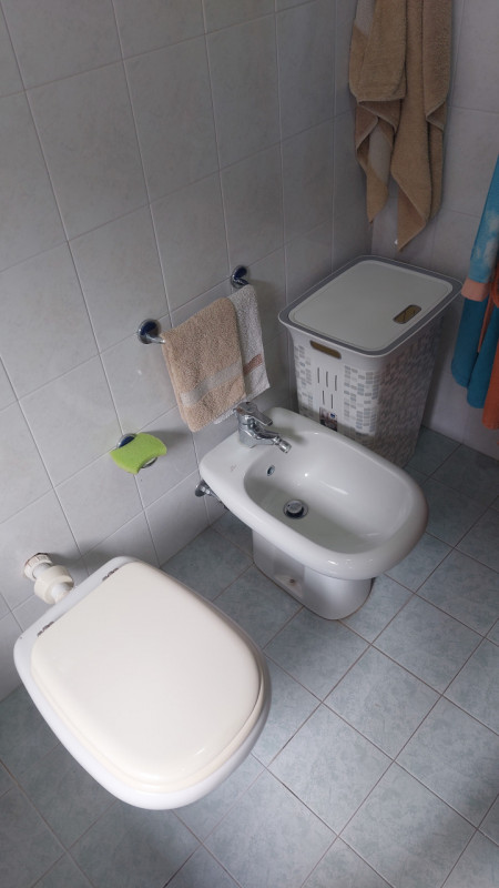 In zona centrale ma allo stesso tempo silenziosa, proponiamo grazioso miniappartamento ben tenuto...