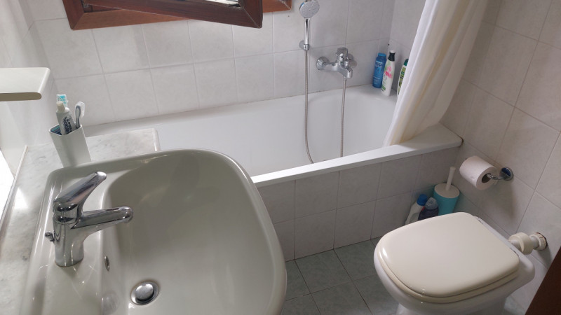 In zona centrale ma allo stesso tempo silenziosa, proponiamo grazioso miniappartamento ben tenuto...