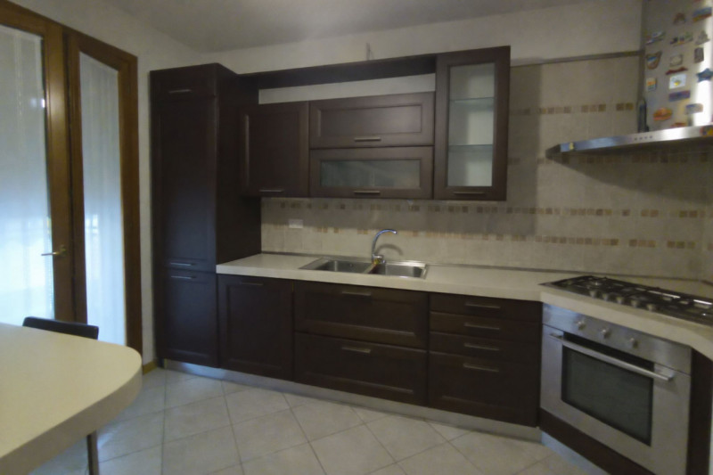 All'interno del quartiere residenziale di San Biagio di Teolo proponiamo un ottimo appartamento a...