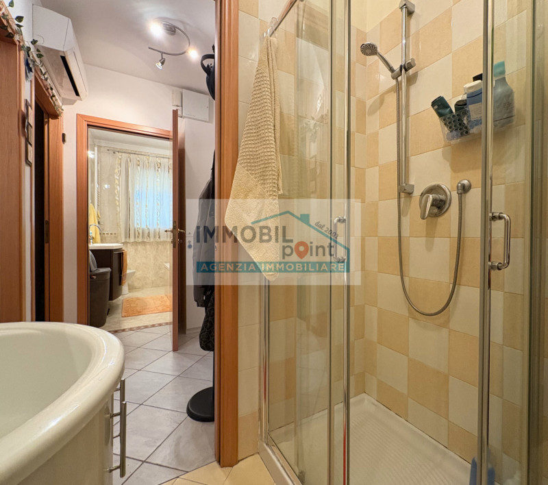 All'interno del quartiere residenziale di San Biagio di Teolo proponiamo un ottimo appartamento a...