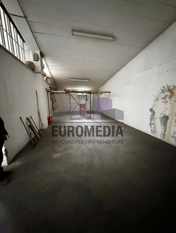 Per informazioni: 375.7062731

EUROMEDIA propone in locazione un interessante immobile a destinaz...