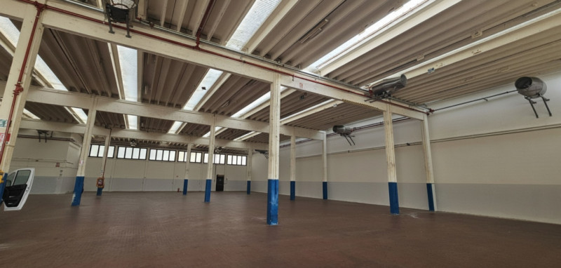 Riferimento per l'Agenzia AC1003 VIGONZA Perarolo - Zona Artigianale. Proponiamo in locazione un ...