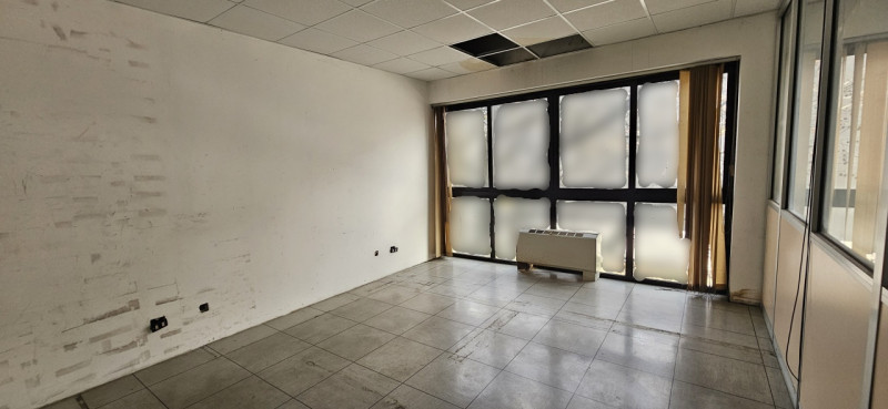 Riferimento per l'Agenzia AC1003 VIGONZA Perarolo - Zona Artigianale. Proponiamo in locazione un ...