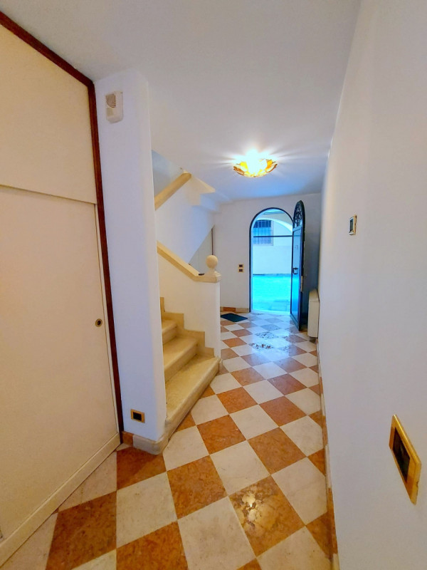 Palazzetto indipendente nel cuore del Centro Storico di Padova – Eleganza, privacy e charme senza...