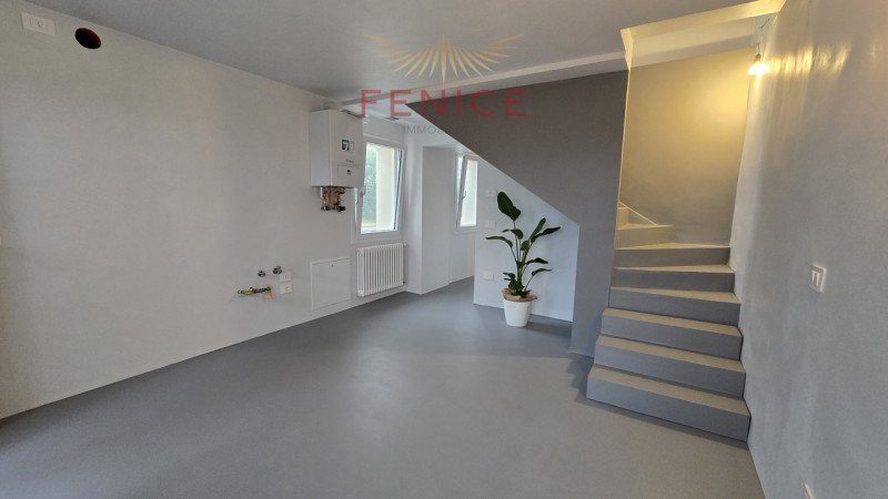 A Cornuda, in posizione tranquilla ma comoda ai servizi, proponiamo una deliziosa casetta di test...