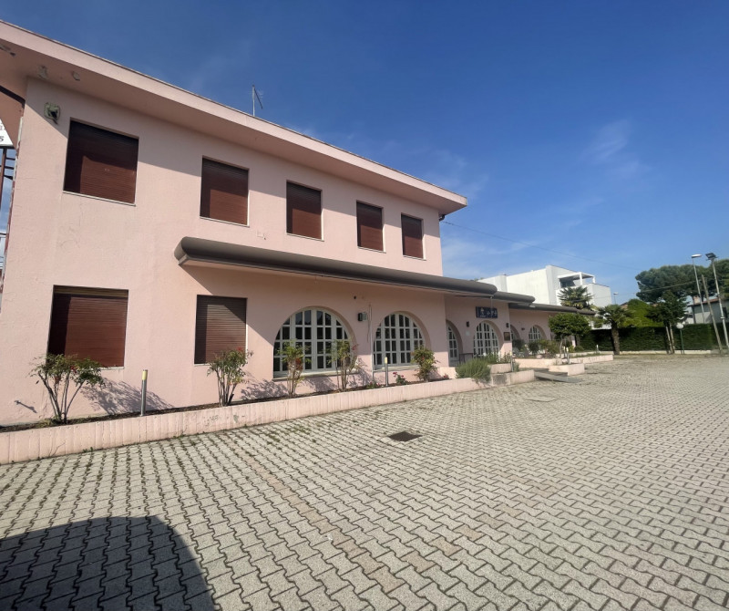 NOVENTA PADOVANA RIF.C303: Casa su Misura ha il piacere di proporvi una soluzione singola a desti...