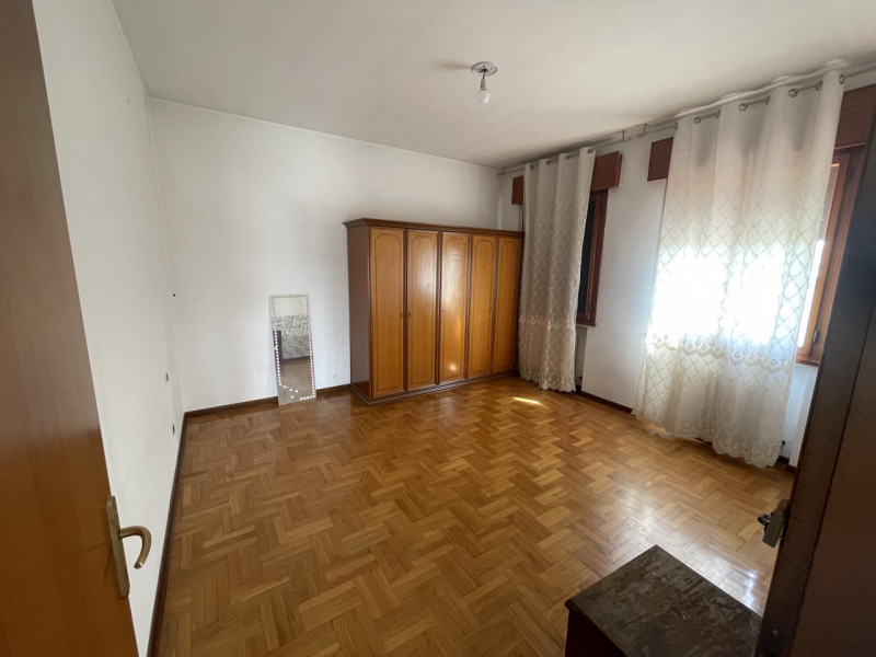 NOVENTA PADOVANA RIF.C303: Casa su Misura ha il piacere di proporvi una soluzione singola a desti...