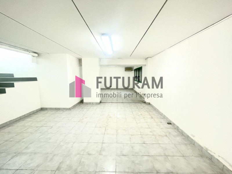 RIF: 148NM - PADOVA - PER INFO 0444/310220

Propongo in vendita un negozio di 275 mq in zona Stan...