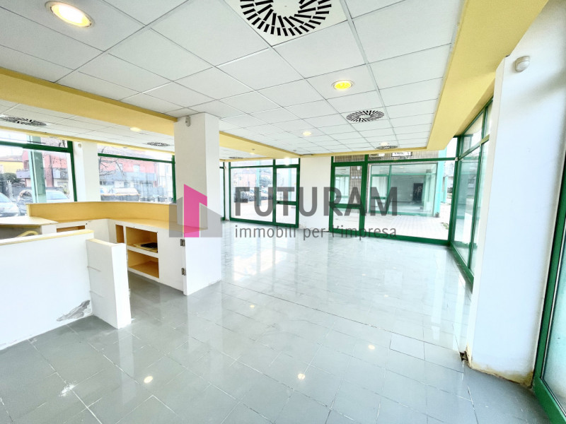 RIF: 148NM - PADOVA - PER INFO 0444/310220

Propongo in vendita un negozio di 275 mq in zona Stan...