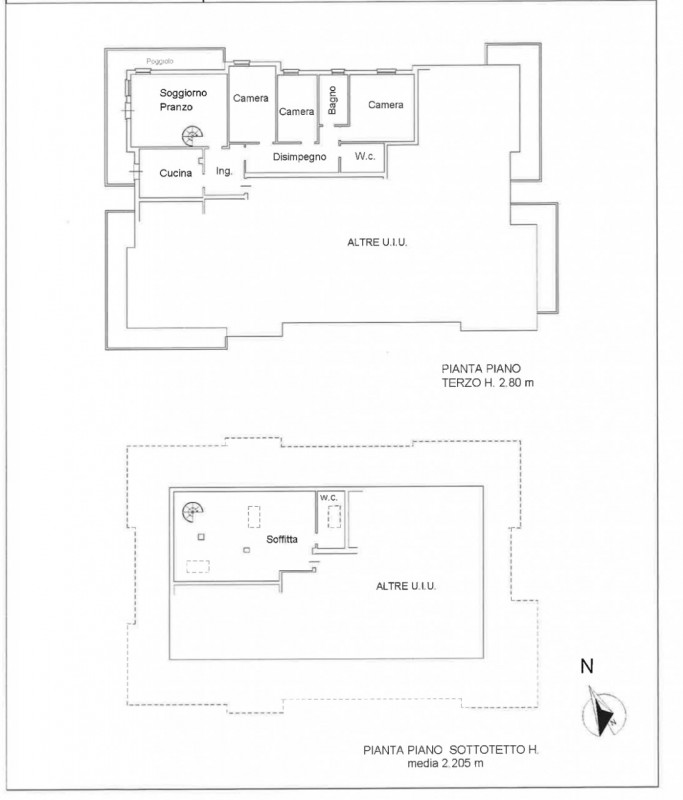 Scopri questo splendido appartamento di oltre 200 mq situato nell'incantevole zona di Guizza a Pa...