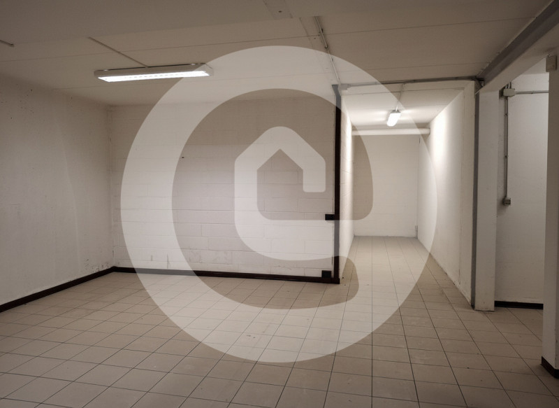 Nel pieno centro di Borgoricco, proponiamo in affitto magazzino al piano interrato, ideale per ch...