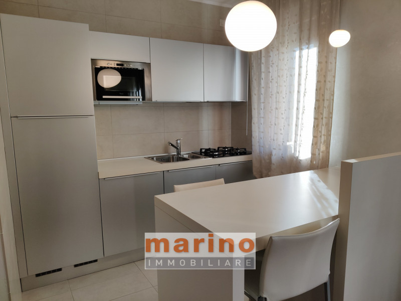 ZONA PALESTRO 
Proponiamo in affitto un elegante appartamento in palazzina tranquilla recente con...