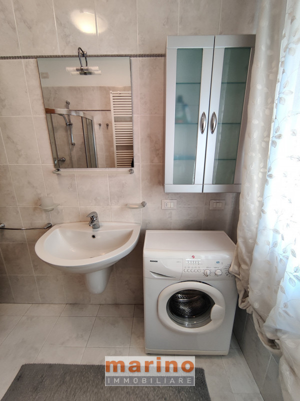 ZONA PALESTRO 
Proponiamo in affitto un elegante appartamento in palazzina tranquilla recente con...