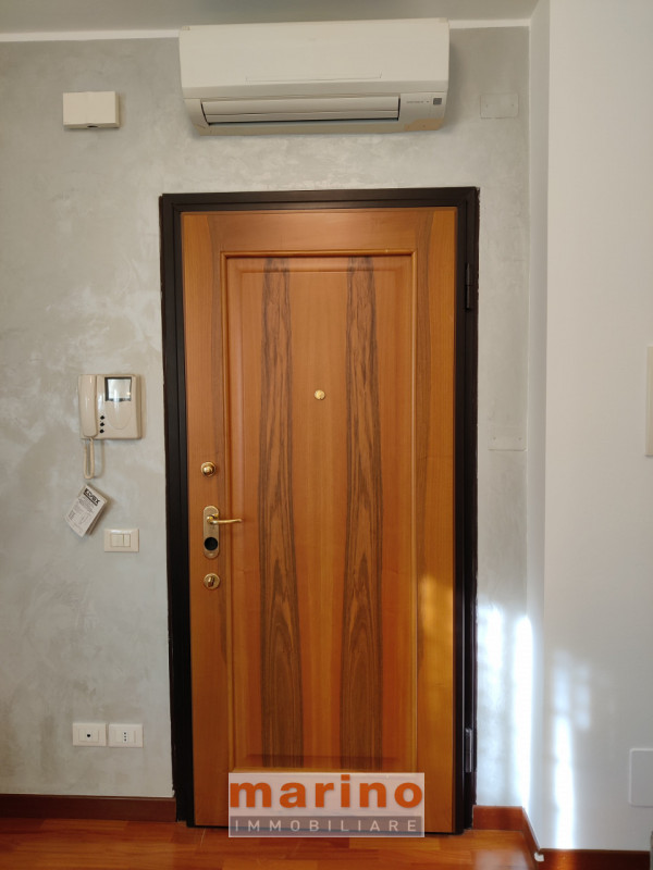 ZONA PALESTRO 
Proponiamo in affitto un elegante appartamento in palazzina tranquilla recente con...