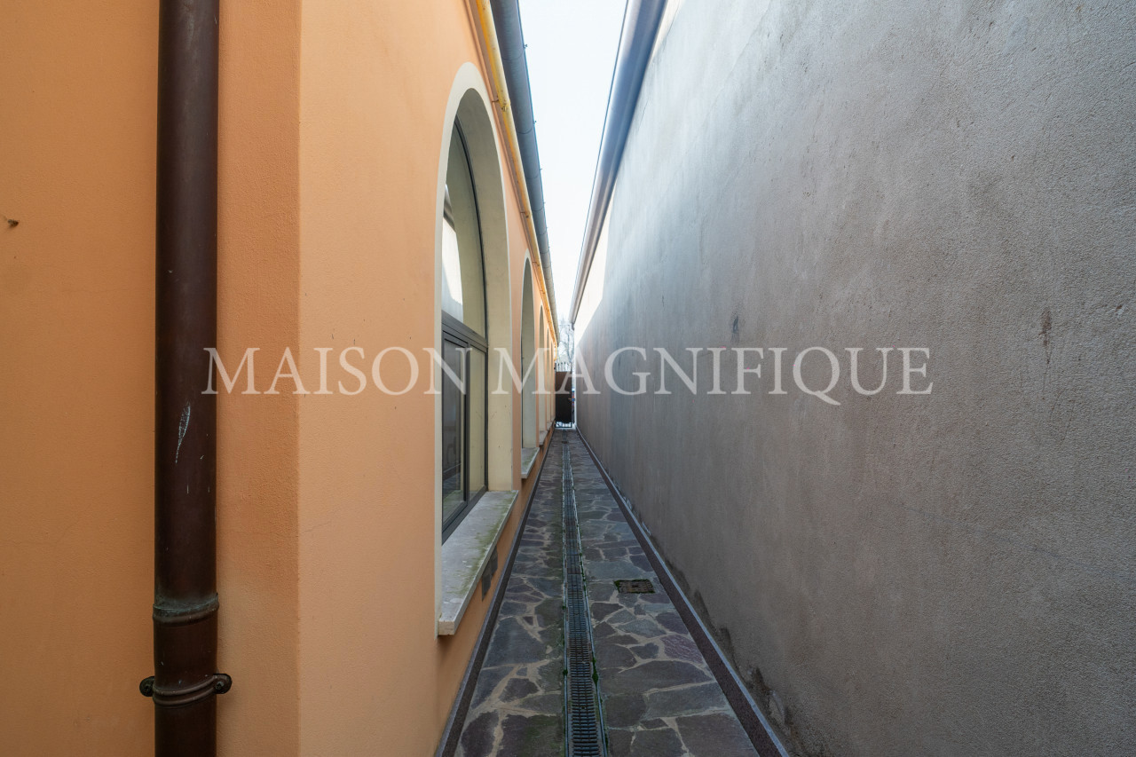 immagine annuncio 1 di 8