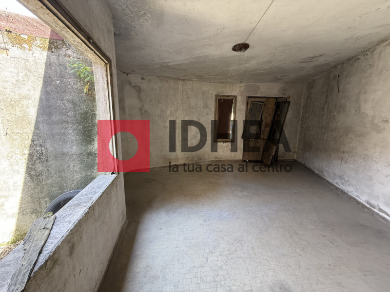 TREVISO  "RIF - FUT6"

L'agenzia Idhea di Villorba ha il piacere di proporvi questo garage di 22 ...