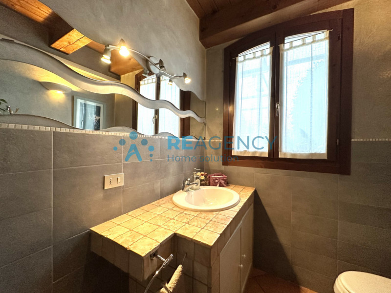 Vicenza - al confine con Costabissara.

Stai cercando una casa indipendente, in un piccolo contes...