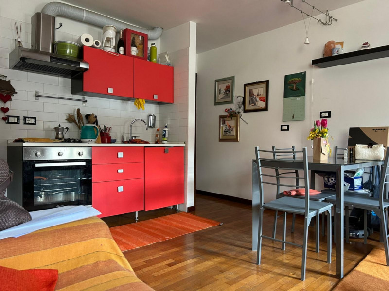 Padova zona Duomo Nicoletta Dardilli di AD Casa Padova propone in locazione recente mini arredato...