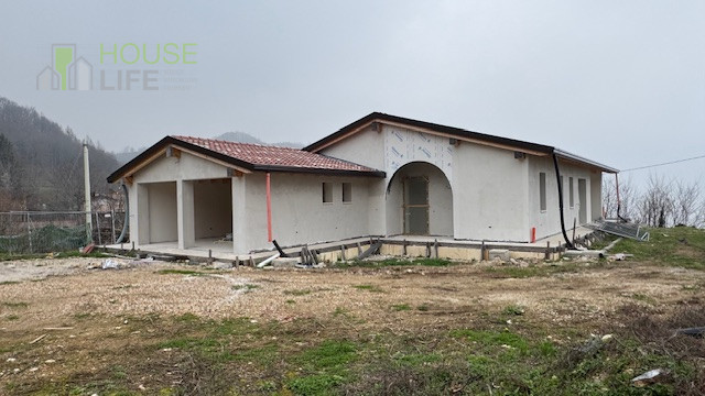 MONTE DI MALO: in zona panoramica posta a 10 minuti dal paese di Malo VILLETTA indipendente Eco-G...