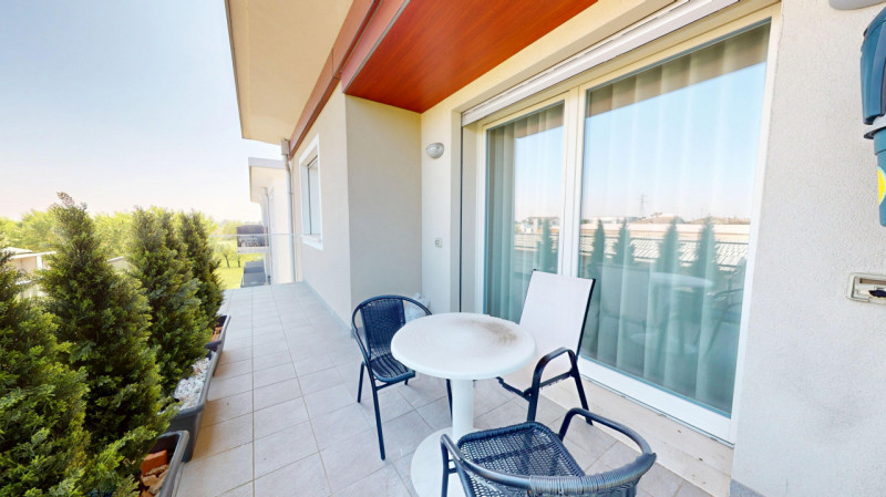 COSTABISSARA

Inserito in un quartiere residenziale tranquillo e ben abitato, comodo a tutti i pr...