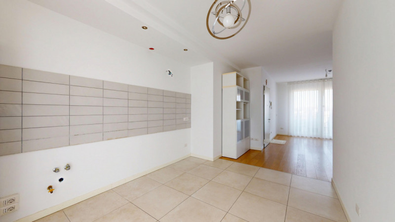 COSTABISSARA

Inserito in un quartiere residenziale tranquillo e ben abitato, comodo a tutti i pr...