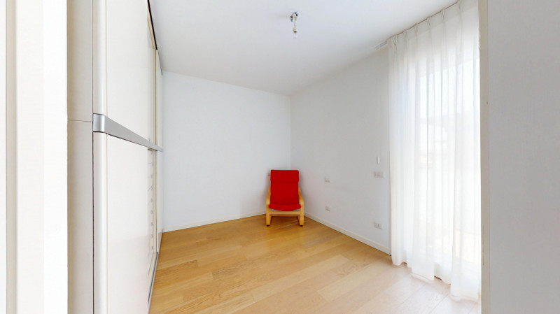 COSTABISSARA

Inserito in un quartiere residenziale tranquillo e ben abitato, comodo a tutti i pr...