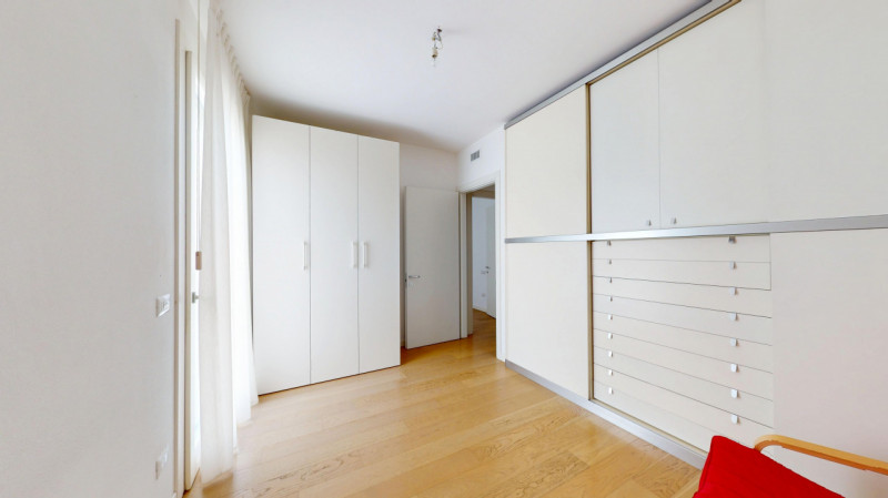 COSTABISSARA

Inserito in un quartiere residenziale tranquillo e ben abitato, comodo a tutti i pr...