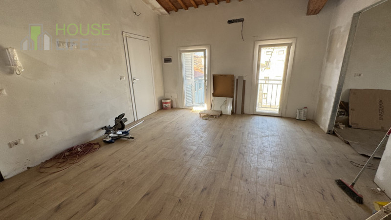 ZANE': Nuovo APPARTAMENTO BICAMERE mansardato dalle generose dimensioni con studio e soppalco, so...