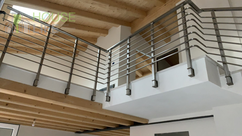 SCHIO-CENTRO: In contesto di tre unità di nuova ristrutturazione integrale, affascinante DUPLEX i...