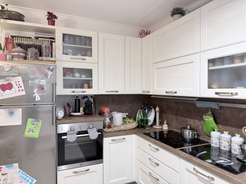 (Per INFO Fabrizio 333 7743912) Questo immobile è perfetto per famiglie che cercano spazio e comf...