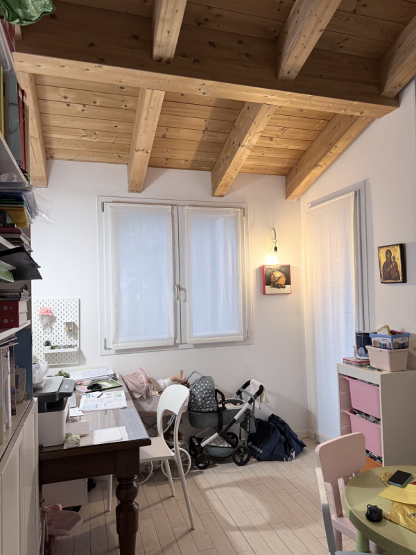 (Per INFO Fabrizio 333 7743912) Questo immobile è perfetto per famiglie che cercano spazio e comf...