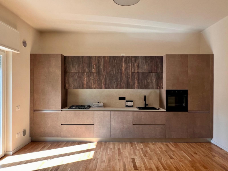 UBICAZIONE E CONTESTO

Nel centro di Vicenza, in posizione strategica comoda a tutti i principali...