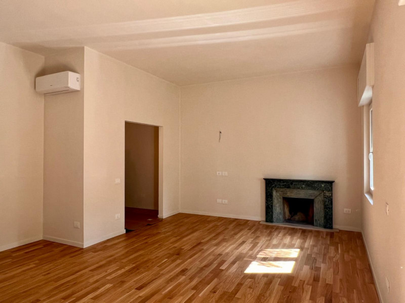 UBICAZIONE E CONTESTO

Nel centro di Vicenza, in posizione strategica comoda a tutti i principali...