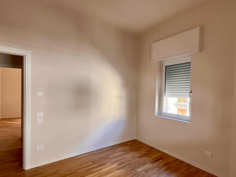 UBICAZIONE E CONTESTO

Nel centro di Vicenza, in posizione strategica comoda a tutti i principali...